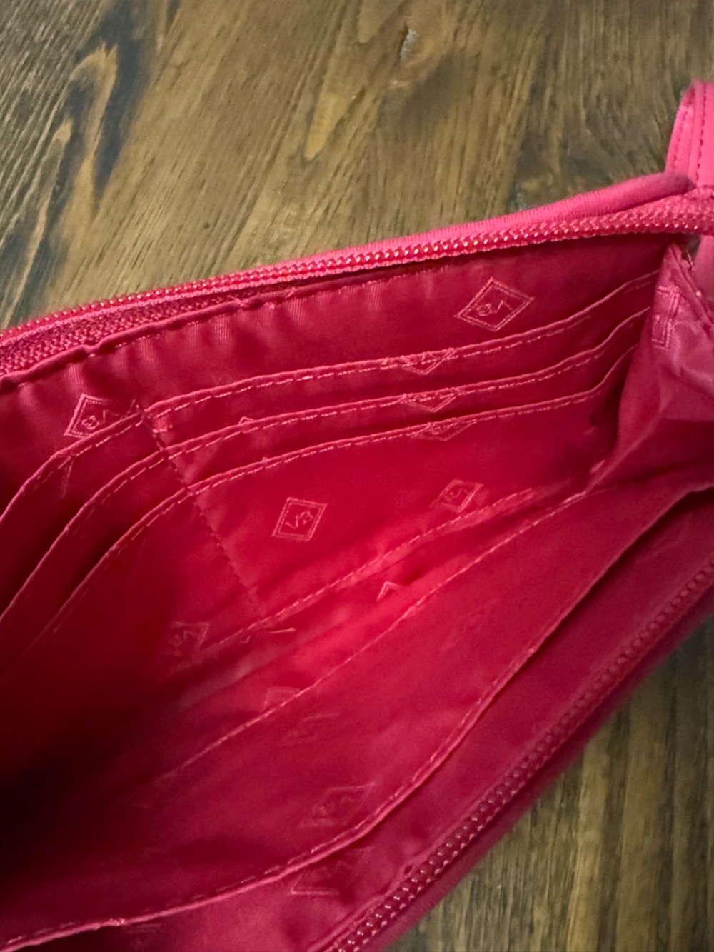 Vera Bradley zip-around quilted wristlet in a pink floral pattern - Picture 4 of 7